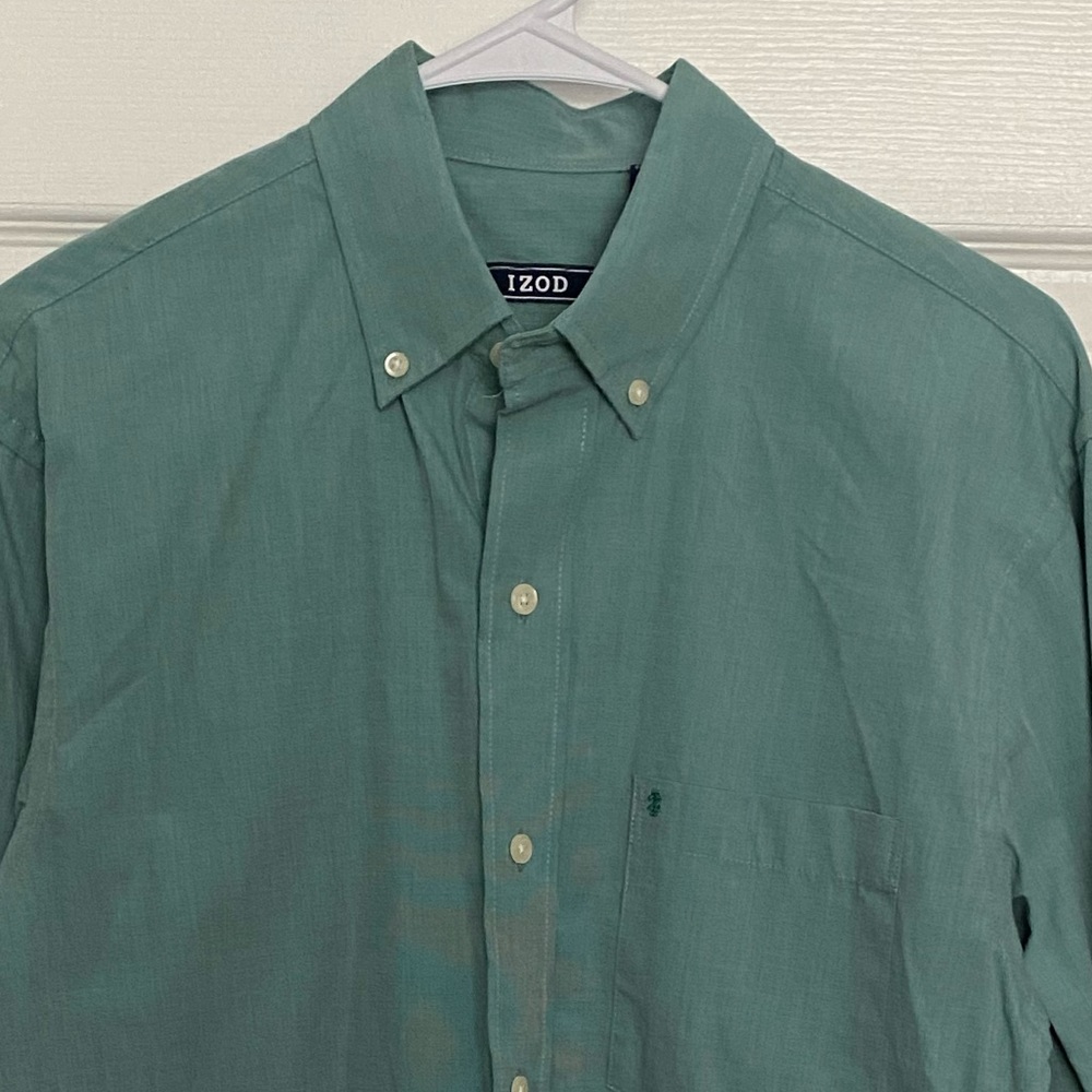 👔2 for $20👔 NWT - IZOD Men’s Button Up - Size Small